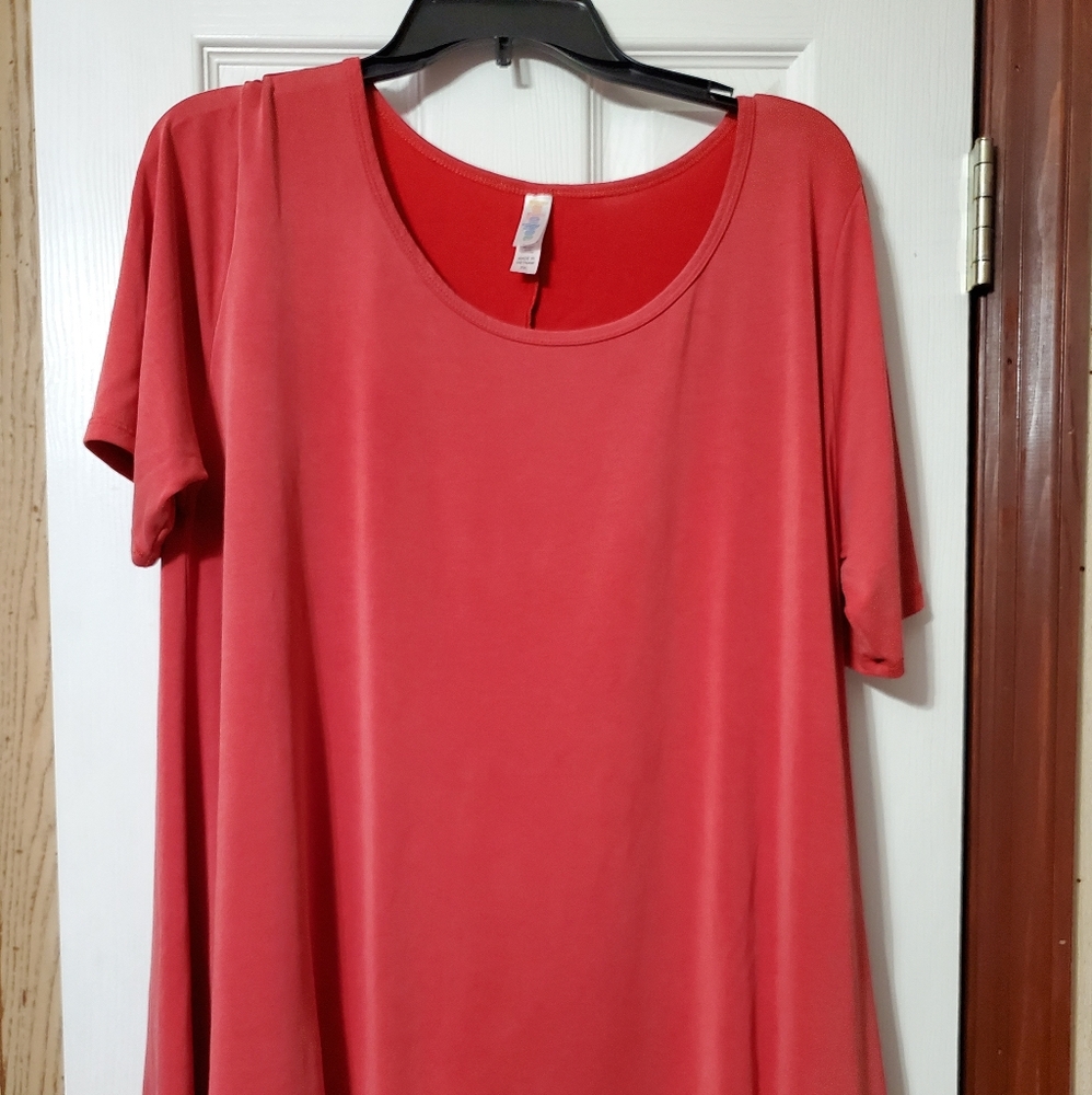 Lularoe 2XL Perfect T